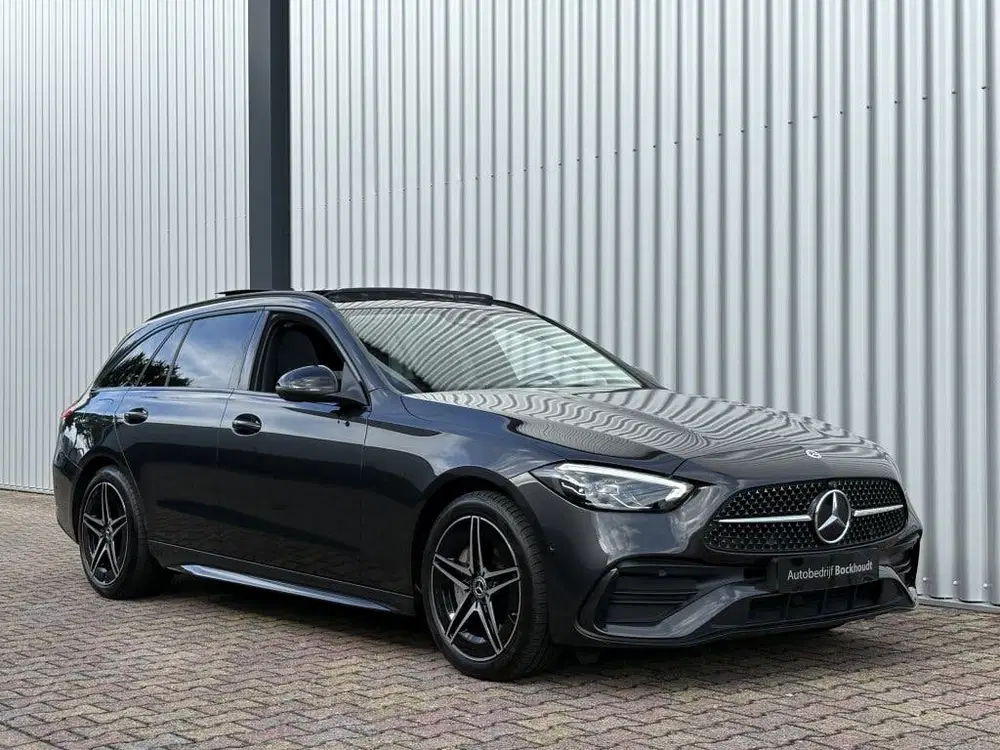 Mercedes-Benz C-Klasse 300 e AMG Line uit 2023, foto 11