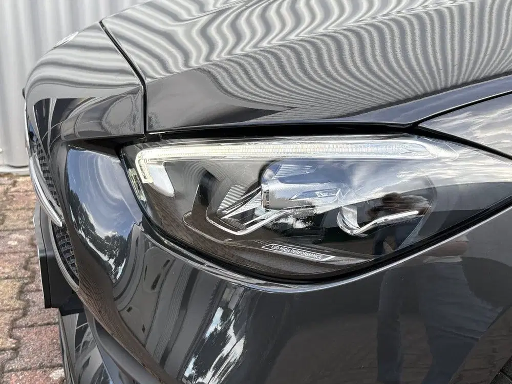 Mercedes-Benz C-Klasse 300 e AMG Line uit 2023, foto 5