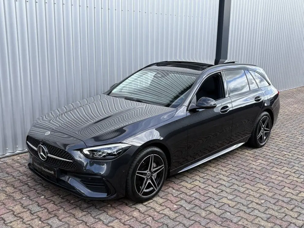 Mercedes-Benz C-Klasse 300 e AMG Line uit 2023, foto 6