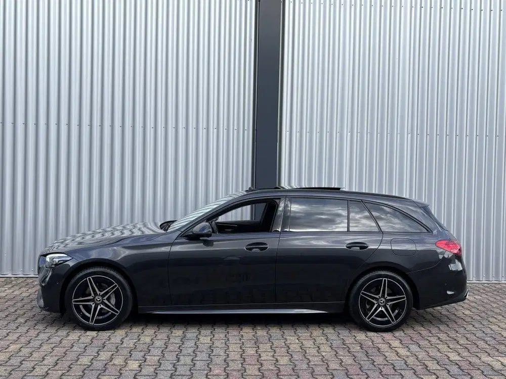 Mercedes-Benz C-Klasse 300 e AMG Line uit 2023, foto 7