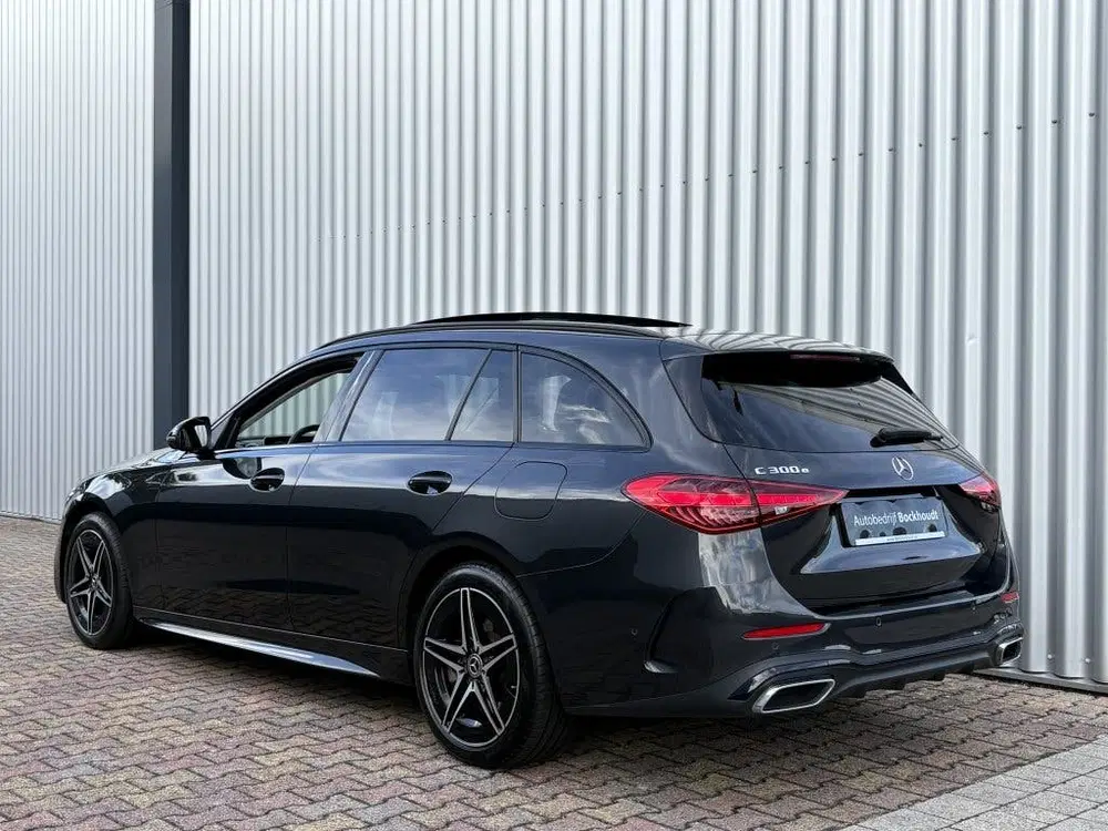 Mercedes-Benz C-Klasse 300 e AMG Line uit 2023, foto 8