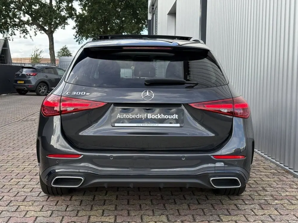 Mercedes-Benz C-Klasse 300 e AMG Line uit 2023, foto 9