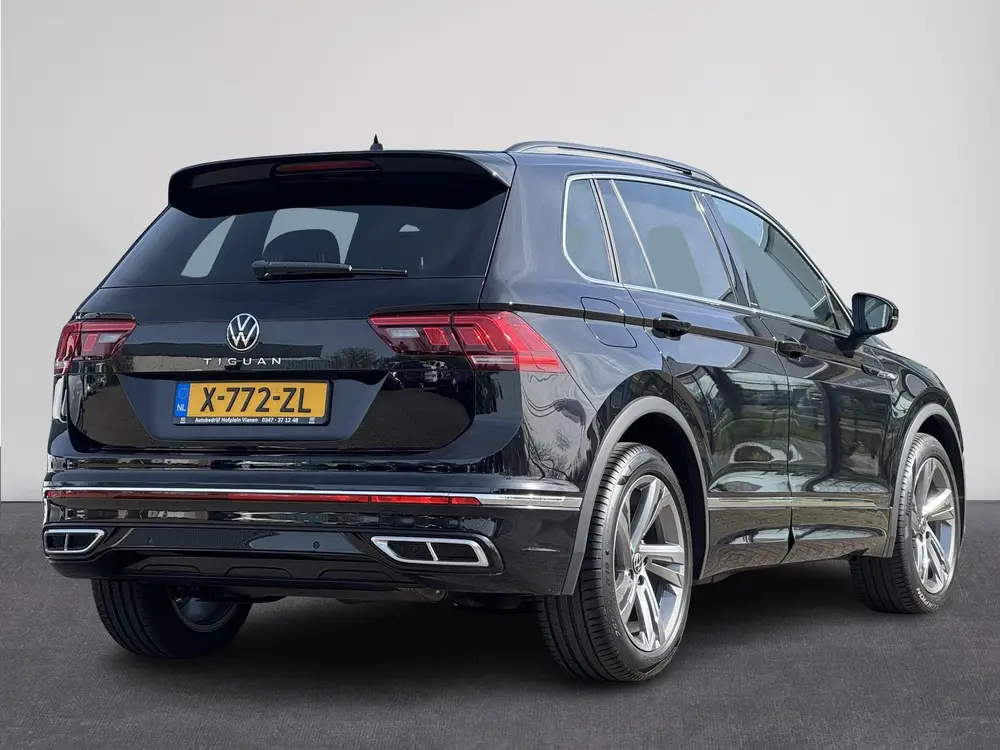 Volkswagen Tiguan 1.5 TSI R-Line Business Automaat | Matrix uit 2024, foto 2