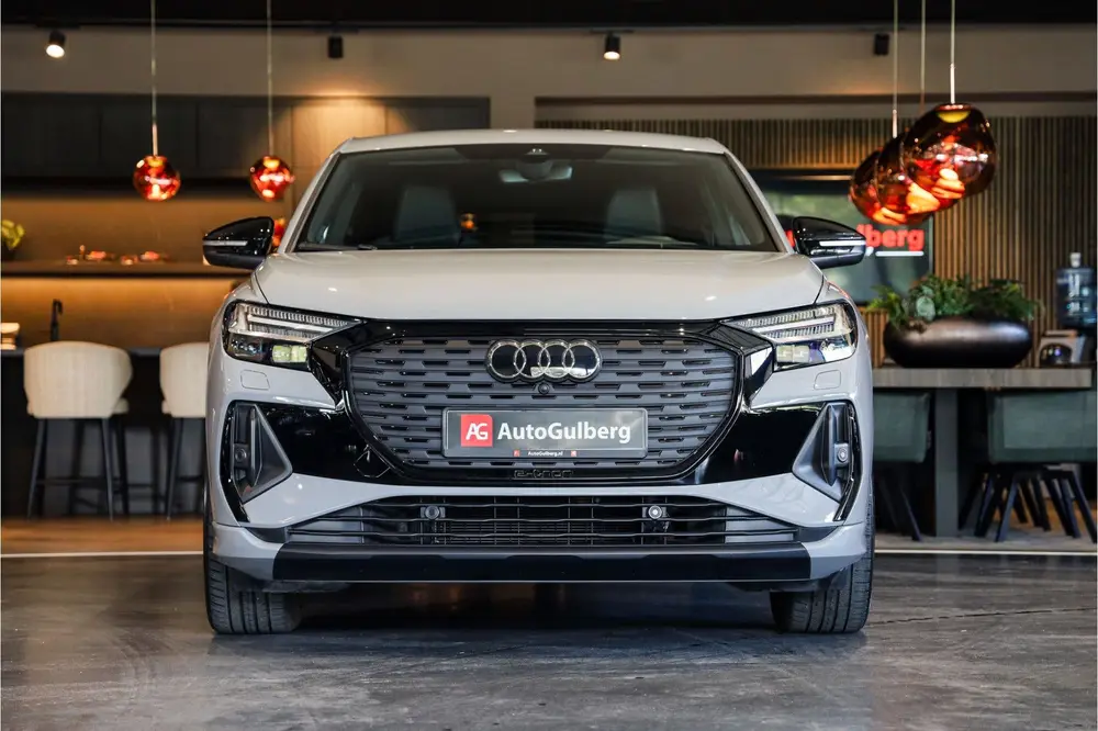 Audi Q4 e-tron 40 S Black edition 77 kWh Sportstoe uit 2022, foto 5