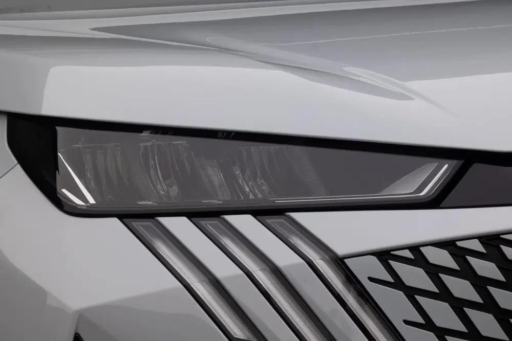 Peugeot 3008 1.2 Hybrid 136 GT uit 2024, foto 13
