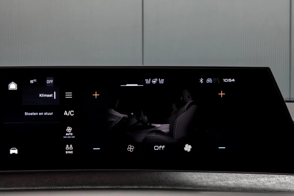 Peugeot 3008 1.2 Hybrid 136 GT uit 2024, foto 19