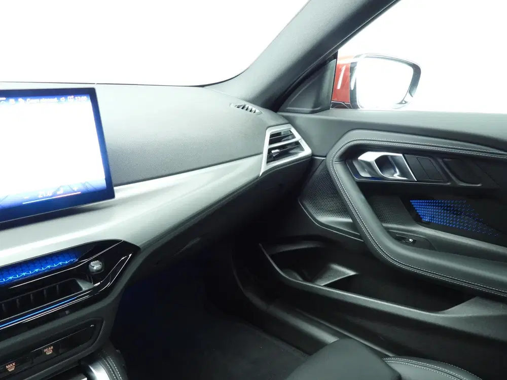 BMW 2-serie Coupé 230i uit 2025, foto 14