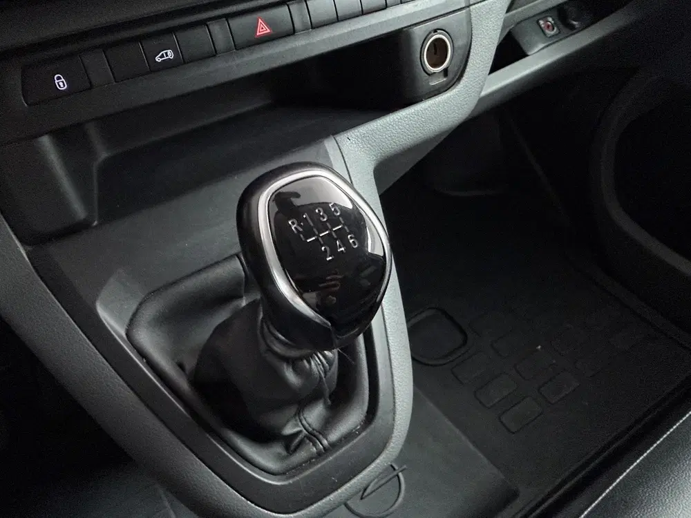Opel Vivaro 2.0 CDTI L3H1 Innovation uit 2021, foto 20