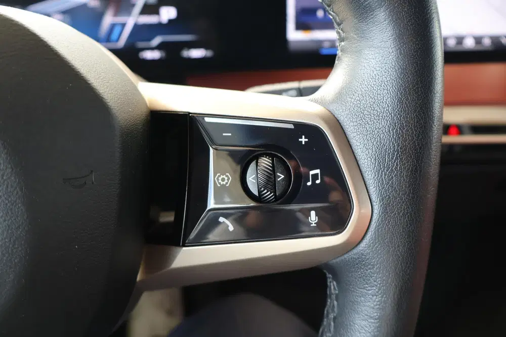 BMW iX M60 High Executive 112 kWh uit 2023, foto 19
