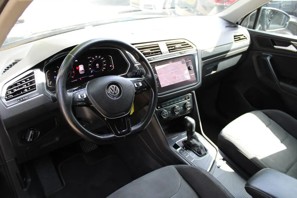 Volkswagen Tiguan 1.5 TSI R-Line | LED | Trekhaak | Virtual uit 2020, foto 10