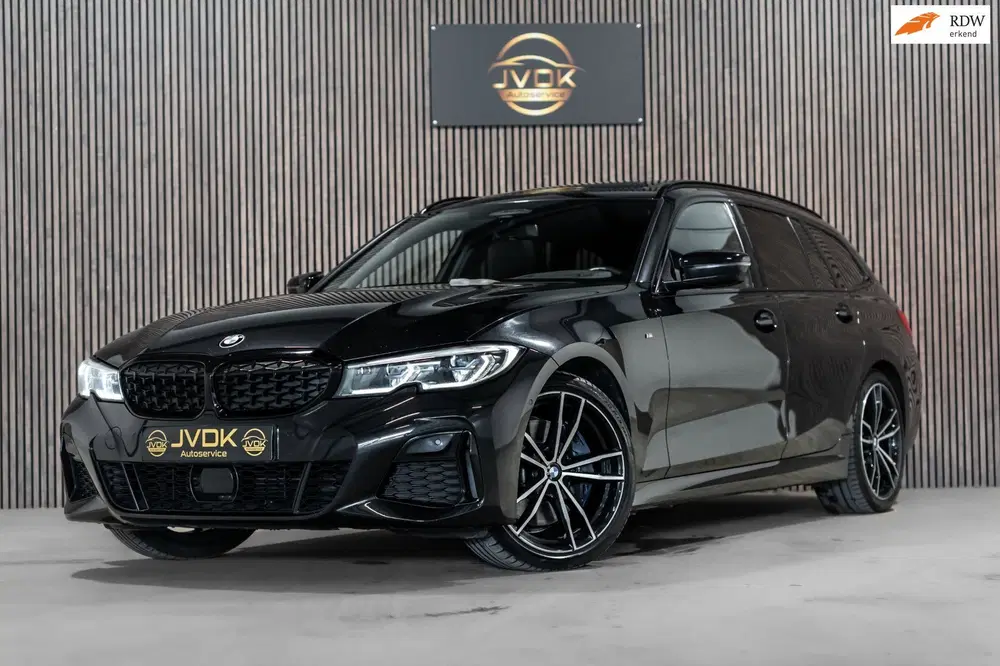BMW 3-serie M340d xDrive High Executive PANO LEDER C uit 2020