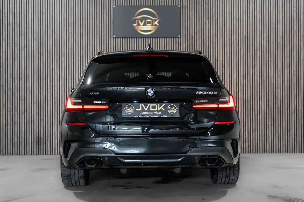 BMW 3-serie M340d xDrive High Executive PANO LEDER C uit 2020, foto 10