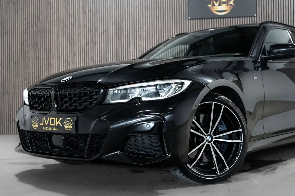 BMW 3-serie M340d xDrive High Executive PANO LEDER C uit 2020, foto 2