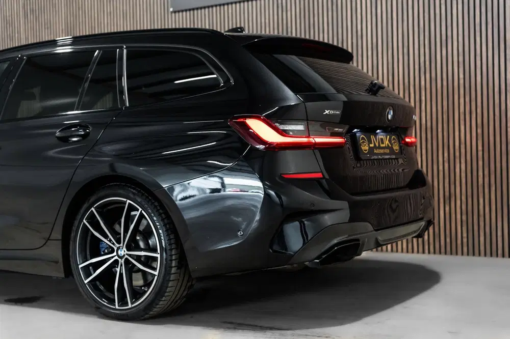 BMW 3-serie M340d xDrive High Executive PANO LEDER C uit 2020, foto 7