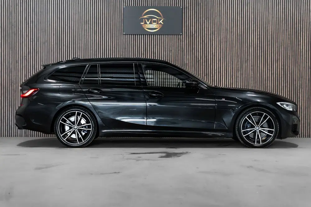 BMW 3-serie M340d xDrive High Executive PANO LEDER C uit 2020, foto 8