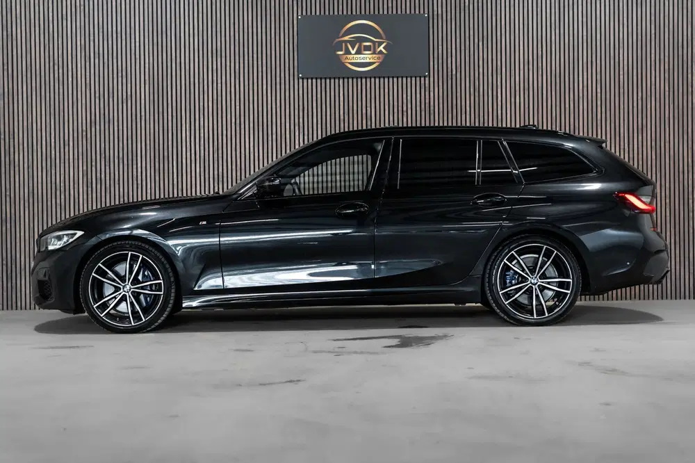 BMW 3-serie M340d xDrive High Executive PANO LEDER C uit 2020, foto 9