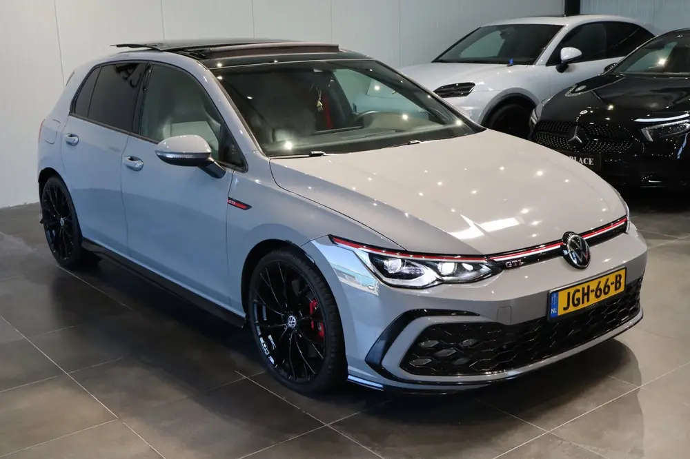 Volkswagen Golf 2.0 TSI GTI IQ Light Matrix Led Panora uit 2021, foto 13
