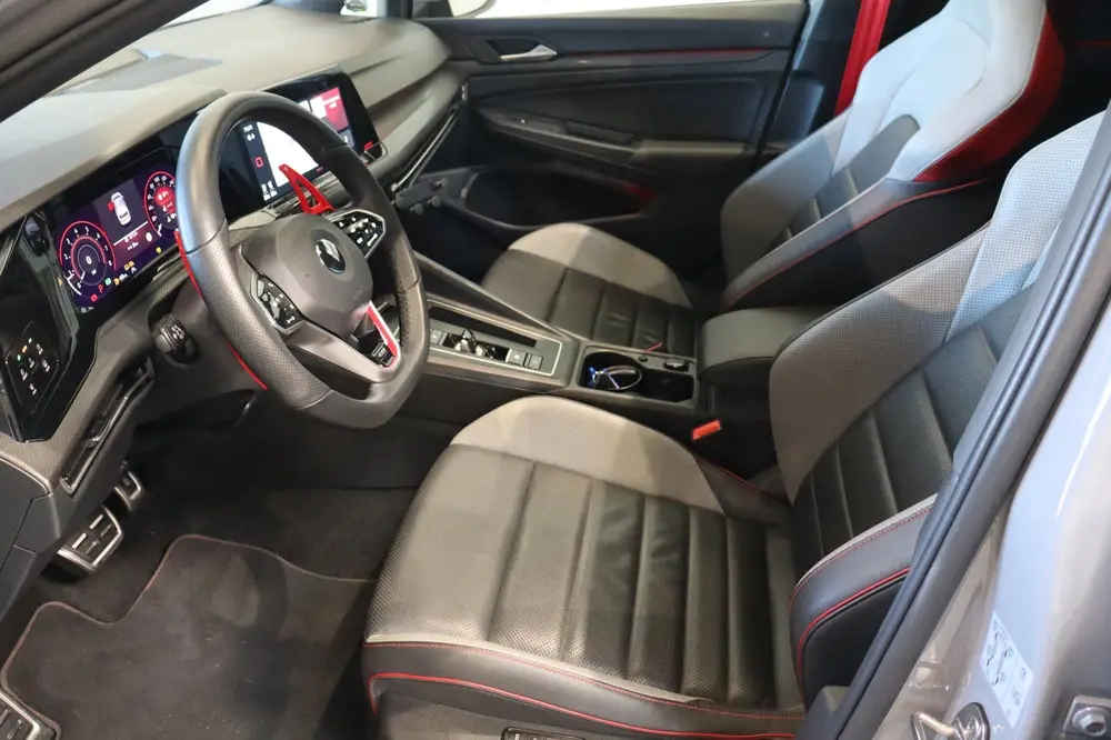 Volkswagen Golf 2.0 TSI GTI IQ Light Matrix Led Panora uit 2021, foto 19