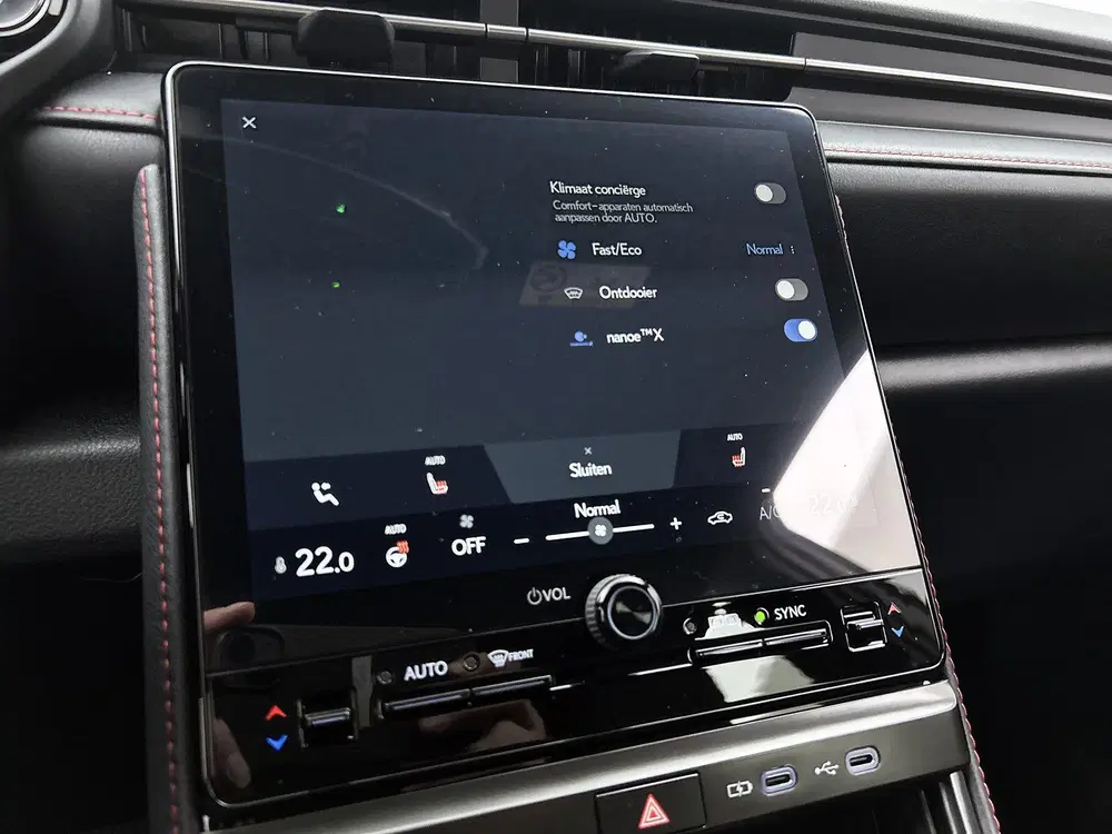 Lexus LBX Elegant 2WD uit 2026, foto 10