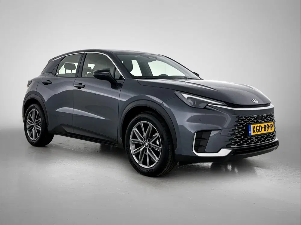 Lexus LBX Elegant 2WD uit 2026, foto 13