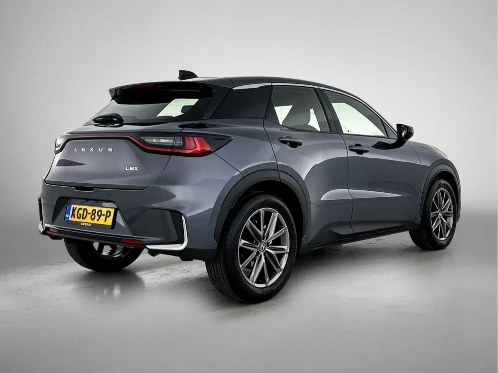 Lexus LBX Elegant 2WD uit 2026, foto 2