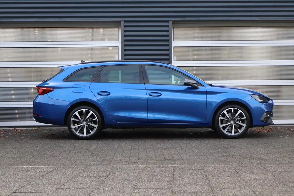 SEAT Leon 1.5 TSI 204pk e-Hybrid FR Business uit 2026, foto 3