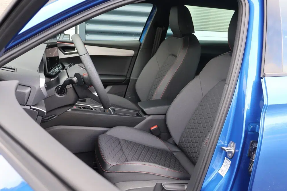 SEAT Leon 1.5 TSI 204pk e-Hybrid FR Business uit 2026, foto 4