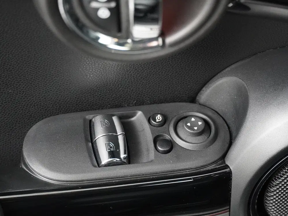 Mini Cooper Cooper JCW pakket uit 2024, foto 20