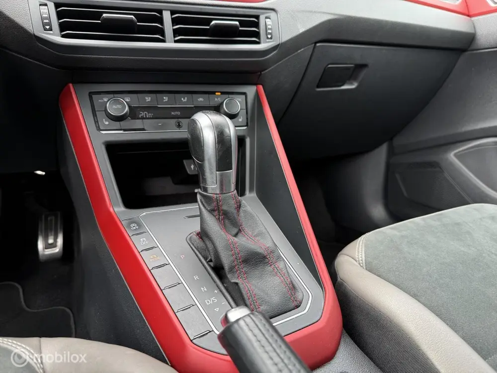 Volkswagen Polo 2.0 TSI GTI DSG Pano.dak/Viritual/LED/Leder/ uit 2019, foto 8