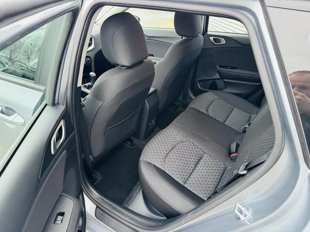 Kia Ceed 1.0 T-GDi ComfortLine Demo auto uit 2025, foto 7