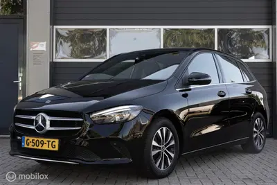 Mercedes-Benz B-Klasse 180 Business Solution Plus NAVI PDC Stoelv uit 2019