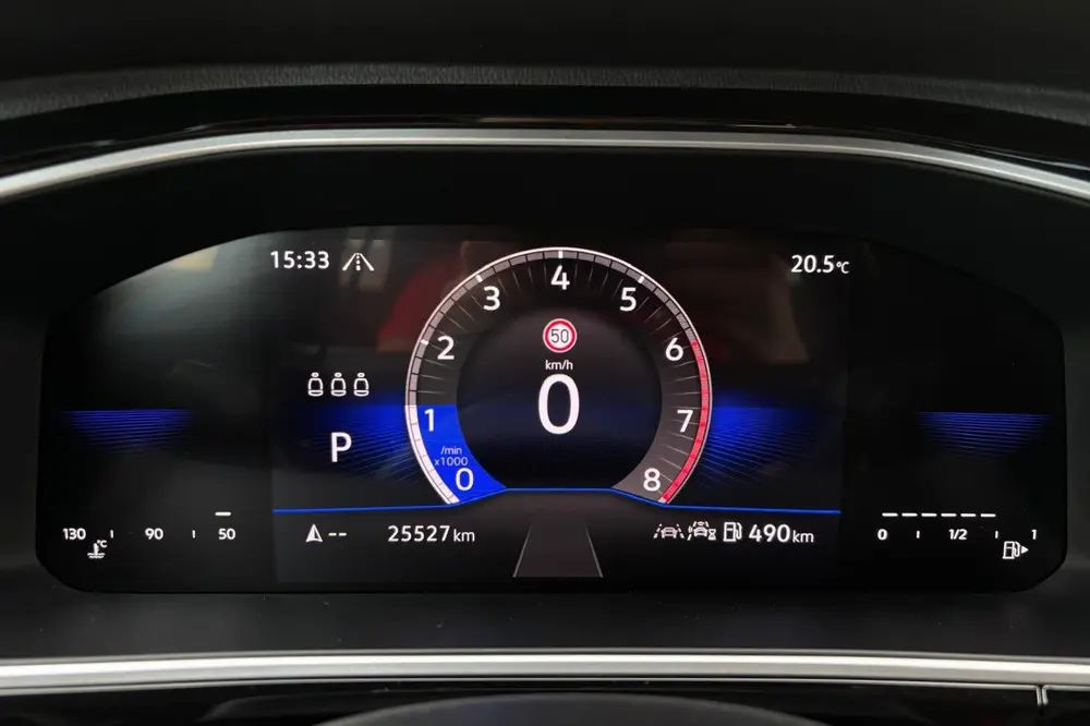 Volkswagen T-Roc 1.5 TSI R-Line | TREKHAAK | CAMERA | ADAPTI uit 2025, foto 8