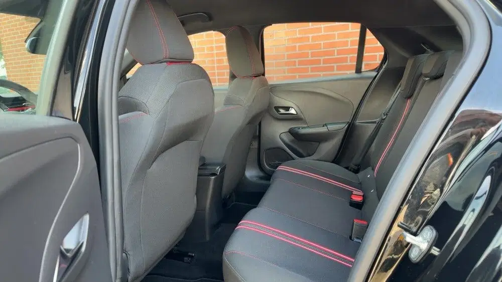 Opel Corsa 1.2 100PK GS Line Carplay Sportpack Virtua uit 2023, foto 4