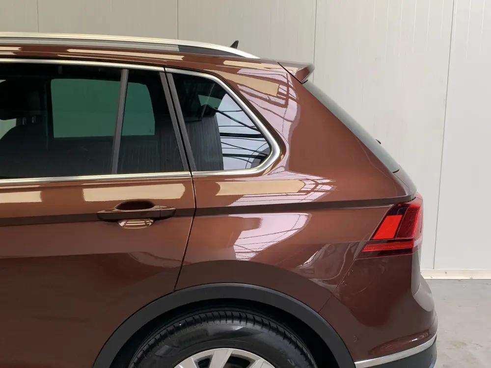 Volkswagen Tiguan 1.5 TSI Elegance NAVI-ECC-PARK ASSIST-SPOR uit 2021, foto 18