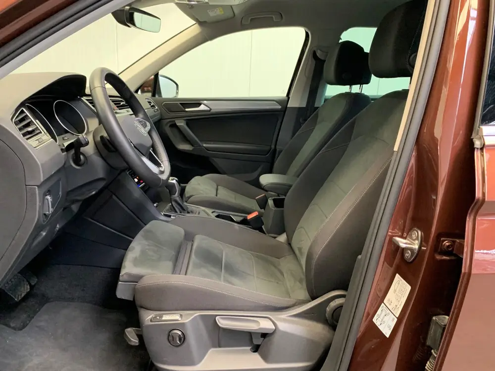 Volkswagen Tiguan 1.5 TSI Elegance NAVI-ECC-PARK ASSIST-SPOR uit 2021, foto 3