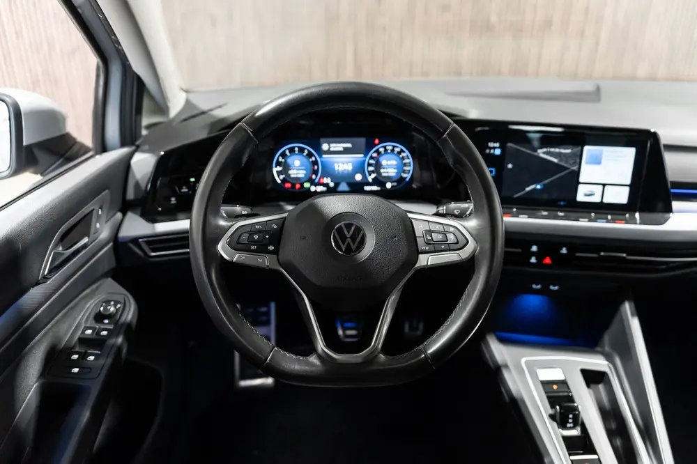 Volkswagen GOLF 1.0 eTSI Life DSG LED CAMERA PDC uit 2022, foto 13