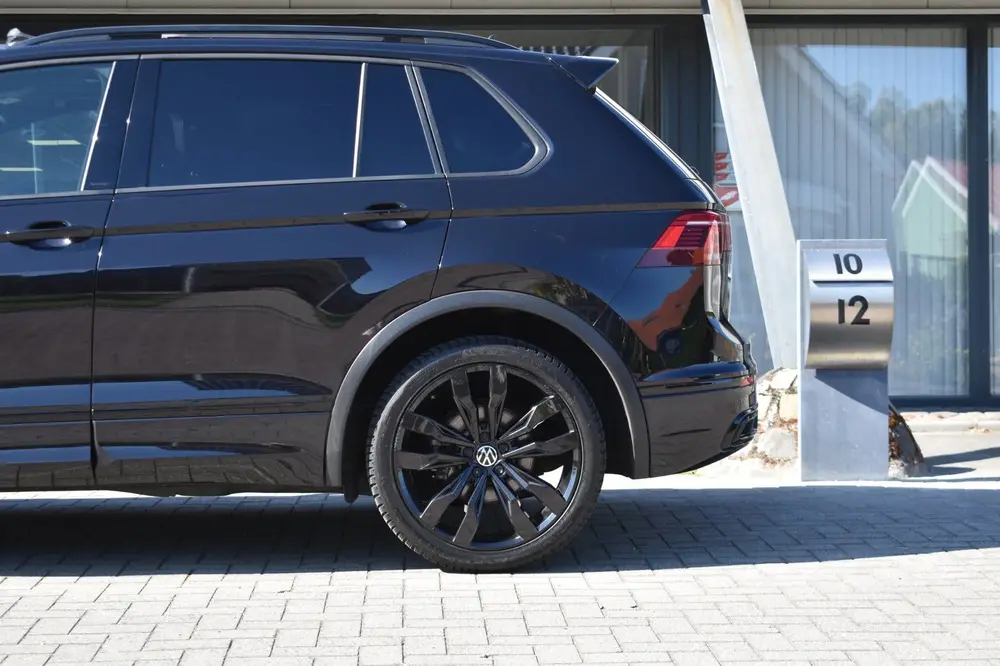 Volkswagen Tiguan 1.5 TSI R-Line Black Style | IQ.LIGHT | DE uit 2021, foto 19