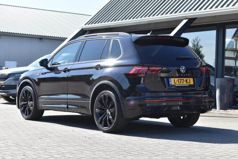Volkswagen Tiguan 1.5 TSI R-Line Black Style | IQ.LIGHT | DE uit 2021, foto 20
