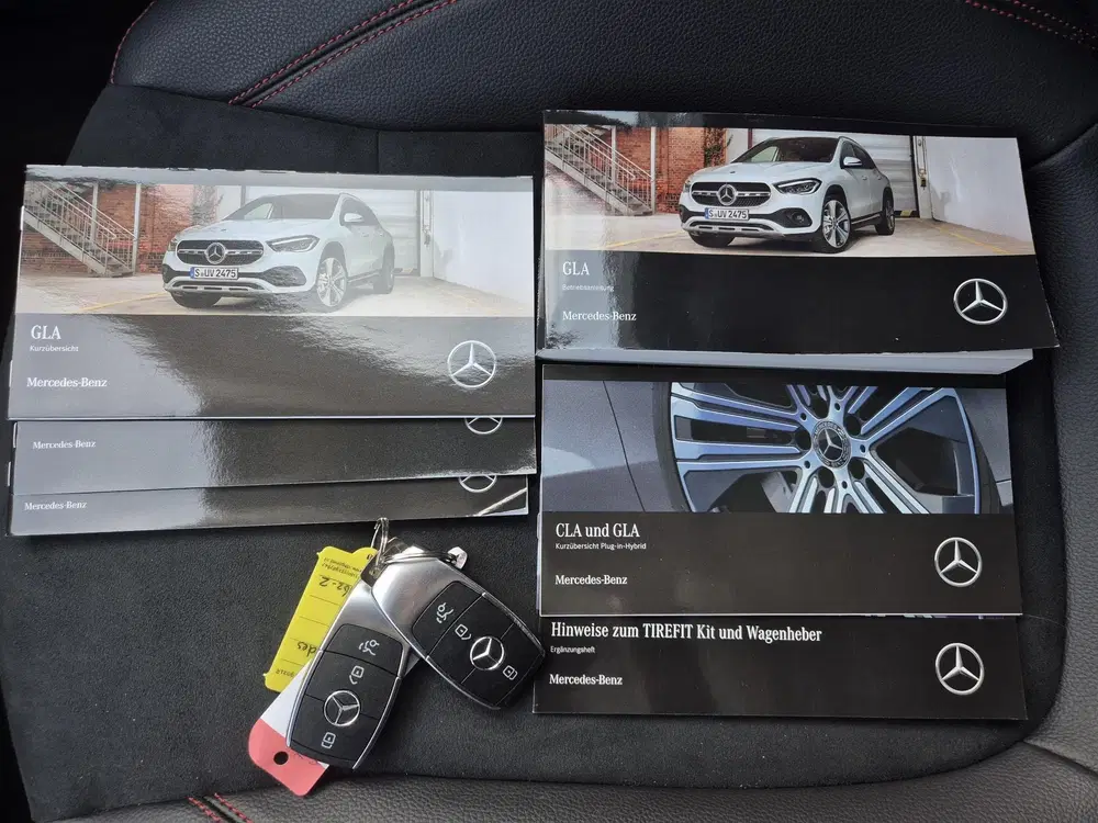 Mercedes-Benz GLA 250 e AMG Line uit 2023, foto 9