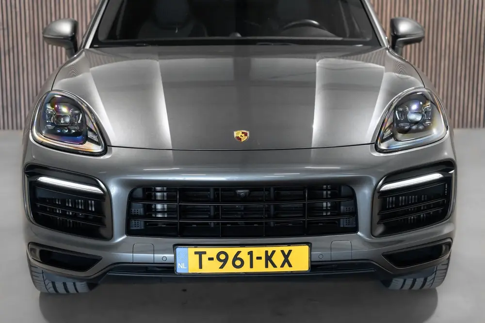 Porsche Cayenne Cayenne Coupé 3.0 E-Hybrid Platinum Editio uit 2022, foto 5