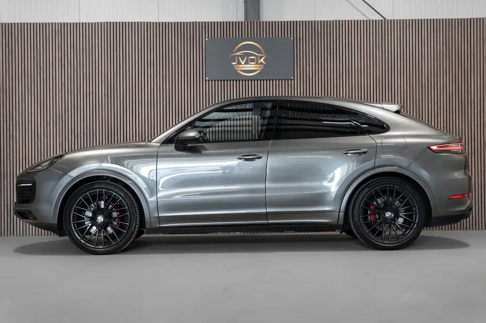 Porsche Cayenne Cayenne Coupé 3.0 E-Hybrid Platinum Editio uit 2022, foto 7