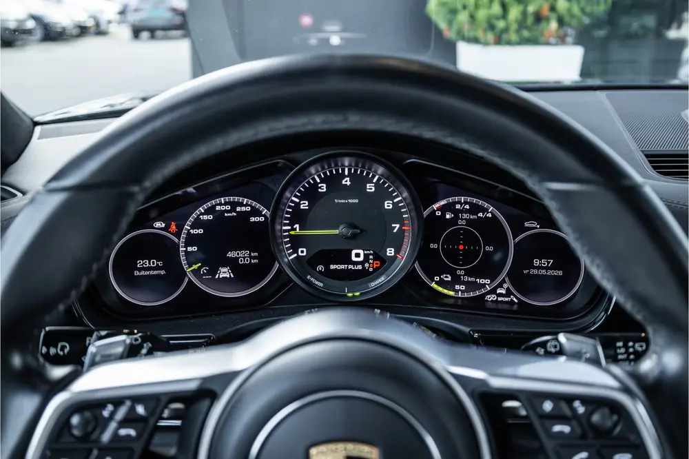 Porsche Panamera 2.9 4 E-Hybrid uit 2020, foto 11