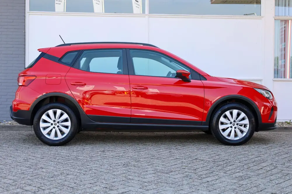 SEAT Arona 1.0 EcoTSI 95pk Reference uit 2024, foto 3