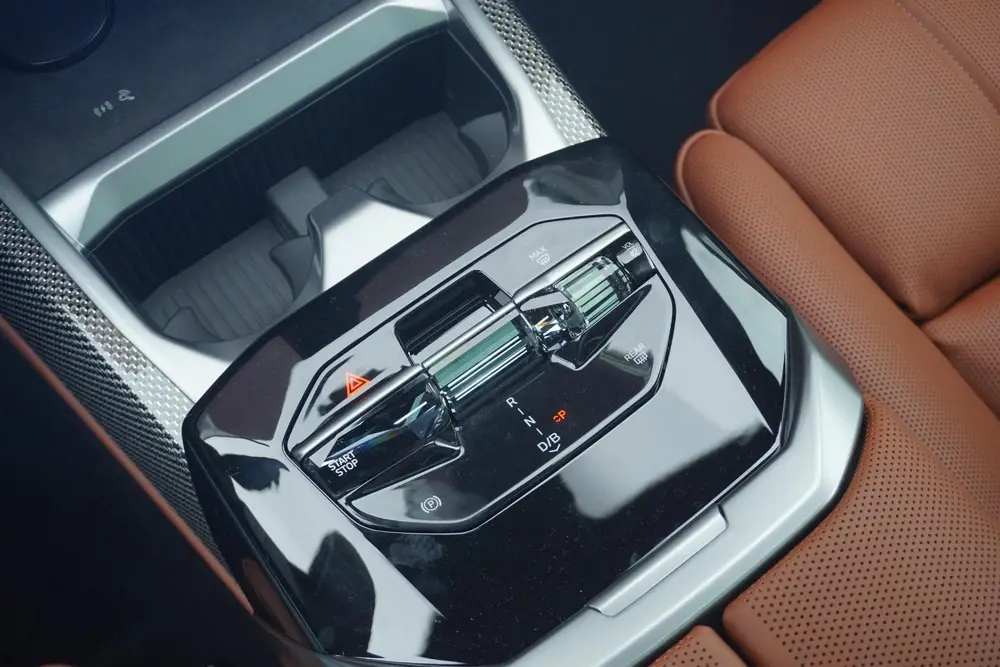 BMW i7 xDrive50 Connoisseur Pack uit 2026, foto 12