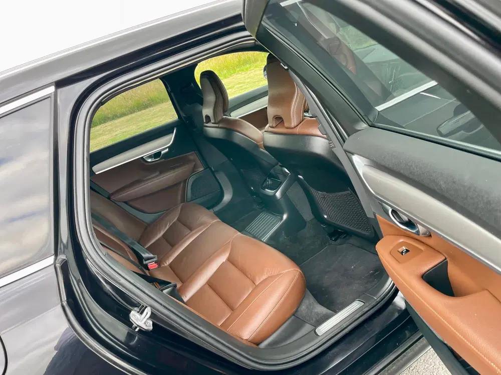 Volvo V90 2.0 T6 AWD Business Pro uit 2021, foto 15