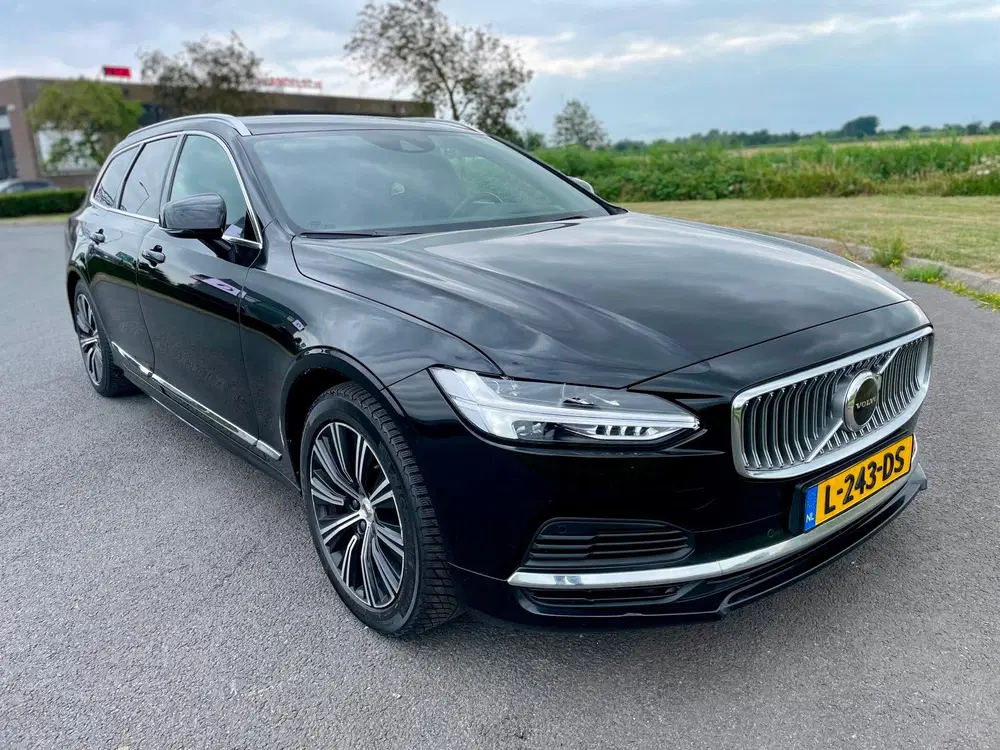 Volvo V90 2.0 T6 AWD Business Pro uit 2021, foto 2