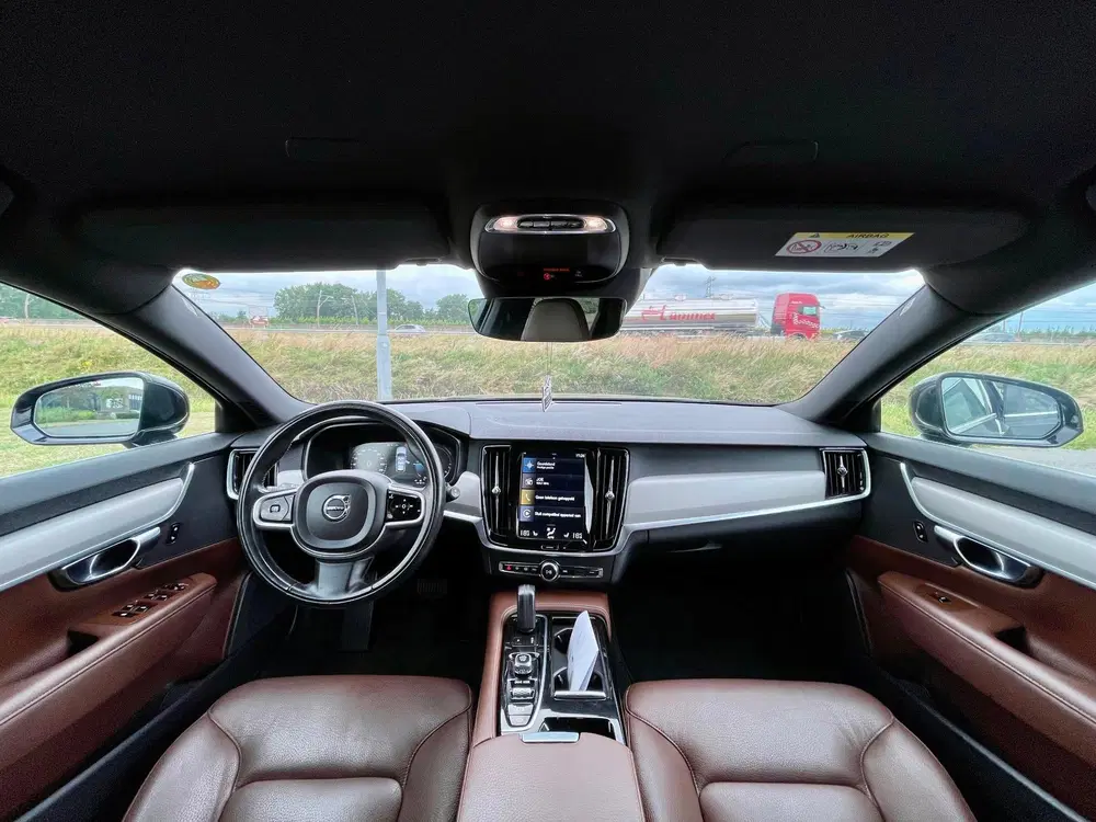 Volvo V90 2.0 T6 AWD Business Pro uit 2021, foto 3