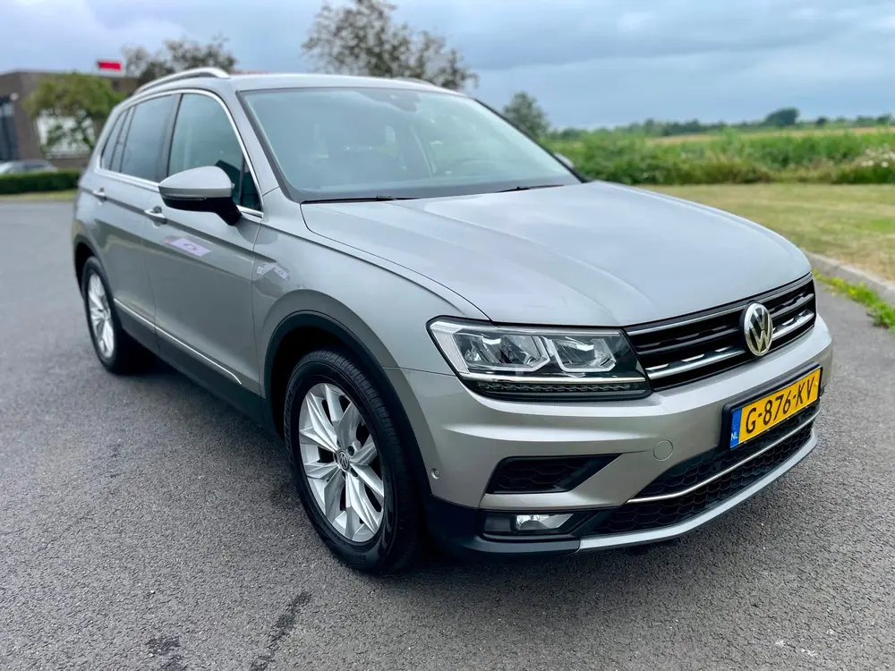 Volkswagen Tiguan 1.5 TSI ACT Highline Aut, Acc, Cam, Navi uit 2019, foto 2