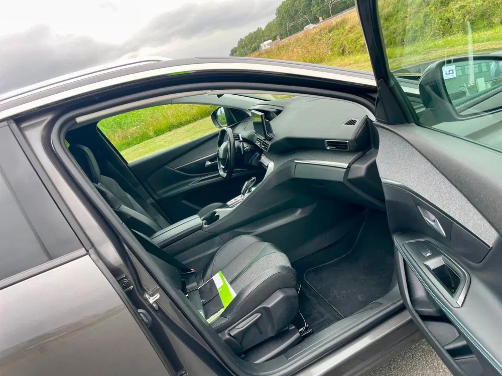 Peugeot 5008 1.2 PureTech Allure Pack Business Aut uit 2022, foto 13