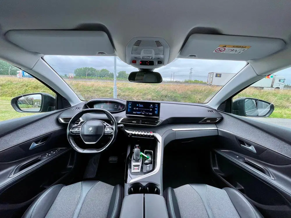 Peugeot 5008 1.2 PureTech Allure Pack Business Aut uit 2022, foto 3